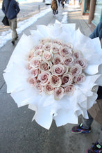 Load image into Gallery viewer, Eternally Yours (24-100 roses)