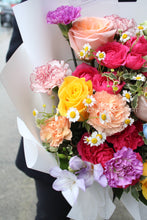 Load image into Gallery viewer, Confetti Designer's Choice Bouquet