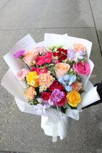 Load image into Gallery viewer, Confetti Designer's Choice Bouquet