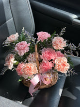 Load image into Gallery viewer, Carnation Basket