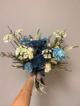 Load image into Gallery viewer, Basic Bridal Bouquet