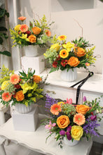 Load image into Gallery viewer, Bright Designer's Choice Vase Arrangement