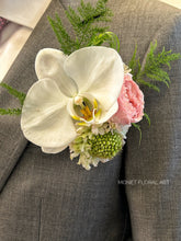 Load image into Gallery viewer, Boutonniere