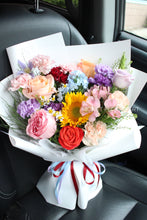 Load image into Gallery viewer, Confetti Designer's Choice Bouquet