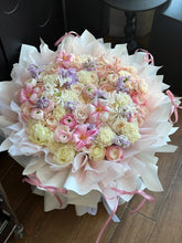 Load image into Gallery viewer, Designer’s Choice Premium Bouquet