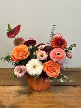 Load image into Gallery viewer, Fall Flower Arrangement