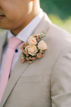 Load image into Gallery viewer, Boutonniere