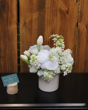 Load image into Gallery viewer, Corporate Flower Gifting Vancouver