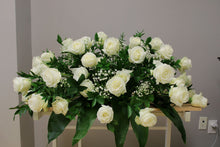 Load image into Gallery viewer, Casket Spray