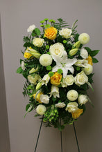 Load image into Gallery viewer, Funeral Flower Spray