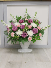 Load image into Gallery viewer, Sympathy Flower Basket