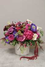 Load image into Gallery viewer, Timeless Elegance Centrepiece