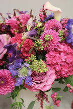 Load image into Gallery viewer, Timeless Elegance Centrepiece