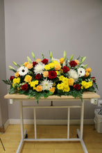 Load image into Gallery viewer, Casket Spray