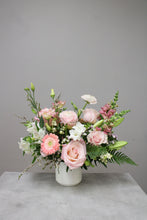 Load image into Gallery viewer, Pastel Designer's Choice Vase Arrangement