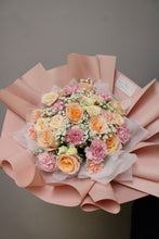 Load image into Gallery viewer, Premium Monet Signature Bouquet