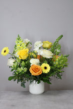 Load image into Gallery viewer, Signature Garden Style Centerpiece