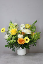 Load image into Gallery viewer, Bright Designer's Choice Vase Arrangement