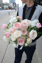 Load image into Gallery viewer, Premium Bridal Bouquet