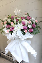 Load image into Gallery viewer, Sympathy Flower Stand