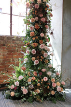 Load image into Gallery viewer, Flower Pillar Botanical