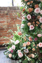 Load image into Gallery viewer, Flower Pillar Botanical
