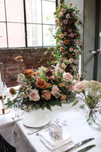 Load image into Gallery viewer, Vaseless Garden Style Centrepiece