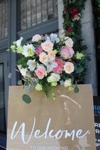Load image into Gallery viewer, Welcome Sign Flower