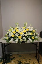 Load image into Gallery viewer, Casket Spray