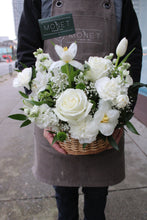 Load image into Gallery viewer, Flower Basket (Designer's Choice)