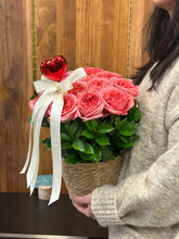 Load image into Gallery viewer, Timeless Elegance