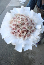 Load image into Gallery viewer, Eternally Yours (24-100 roses)