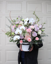 Load image into Gallery viewer, Deluxe Flower Arrangement Gifting Vancouver