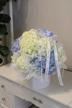 Load image into Gallery viewer, Hydrangea Arrangement