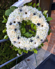 Load image into Gallery viewer, Funeral Wreath Surrey Delivery