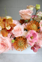 Load image into Gallery viewer, Thank You Flower Gifting Vancouver