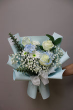 Load image into Gallery viewer, White & Blue Designer's Choice Bouquet