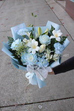 Load image into Gallery viewer, White &amp; Blue Designer's Choice Bouquet
