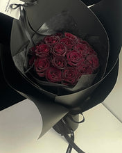 Load image into Gallery viewer, Black Baccara Rose (VDay Only)
