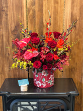 Load image into Gallery viewer, New Year Arrangement
