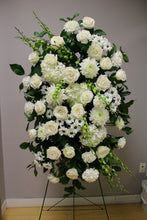 Load image into Gallery viewer, Funeral Flower Spray
