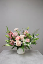 Load image into Gallery viewer, Pastel Designer&#39;s Choice Vase Arrangement
