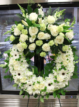 Load image into Gallery viewer, Funeral Wreath with Crown
