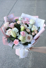Load image into Gallery viewer, Pastel Designer's Choice Bouquet
