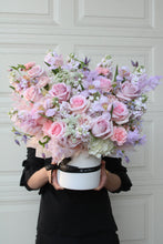 Load image into Gallery viewer, Le Jardin a Giverny Arrangement Vancouver

