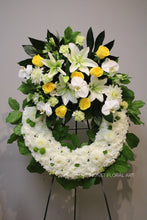 Load image into Gallery viewer, Funeral Wreath with Crown
