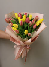 Load image into Gallery viewer, Tulip Bouquet
