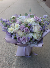Load image into Gallery viewer, lavender purple flower bouquet
