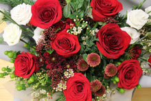 Load image into Gallery viewer, Holiday Designer&#39;s Choice Bouquet
